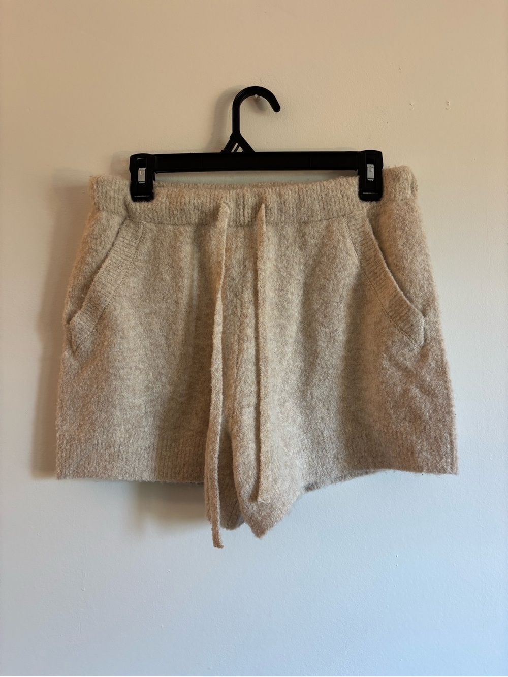 Auden Cream/beige Knit Drawstring Shorts